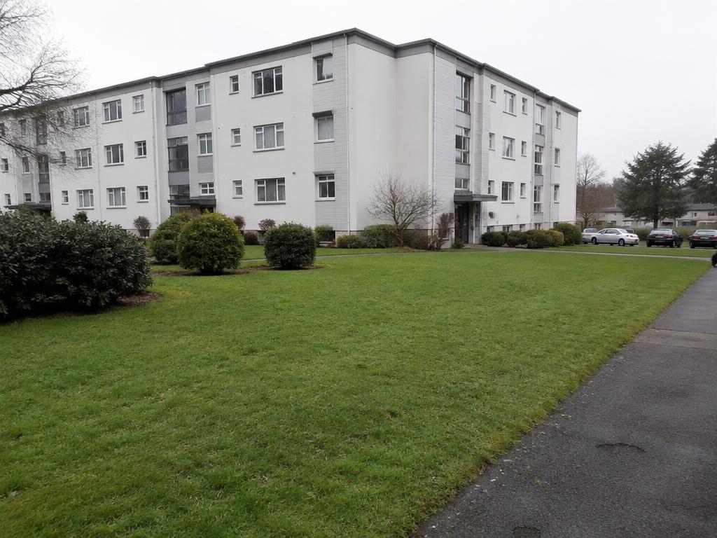 Grünflächenpflege für größere Anlagen beim Gartenservice Armbrecht in Einbeck